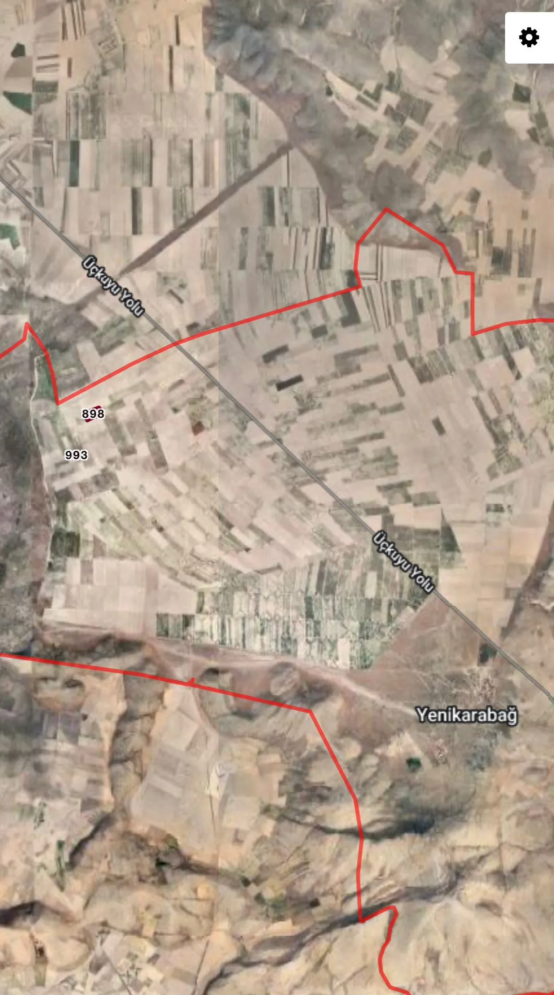 AFYON SULTANDAĞI YENİKARABAĞ'DA 19.000 M2 VERİMLİ TARLA